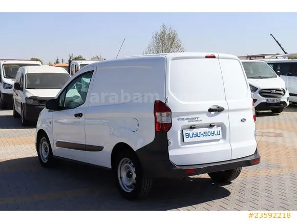 Ford Transit Courier 1.5 TDCi Trend Image 3